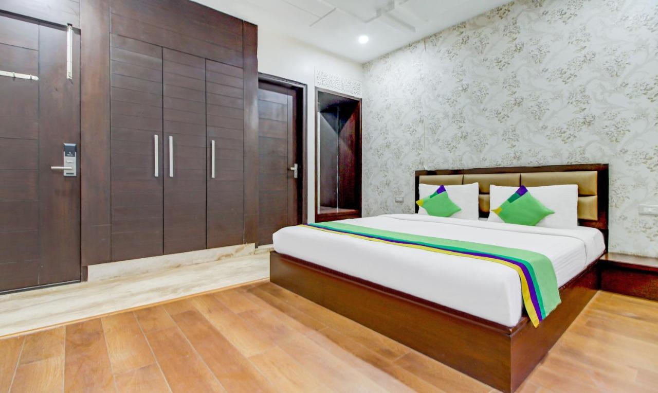 Отель Treebo M2M Residency Sector 46 Гургаон Экстерьер фото