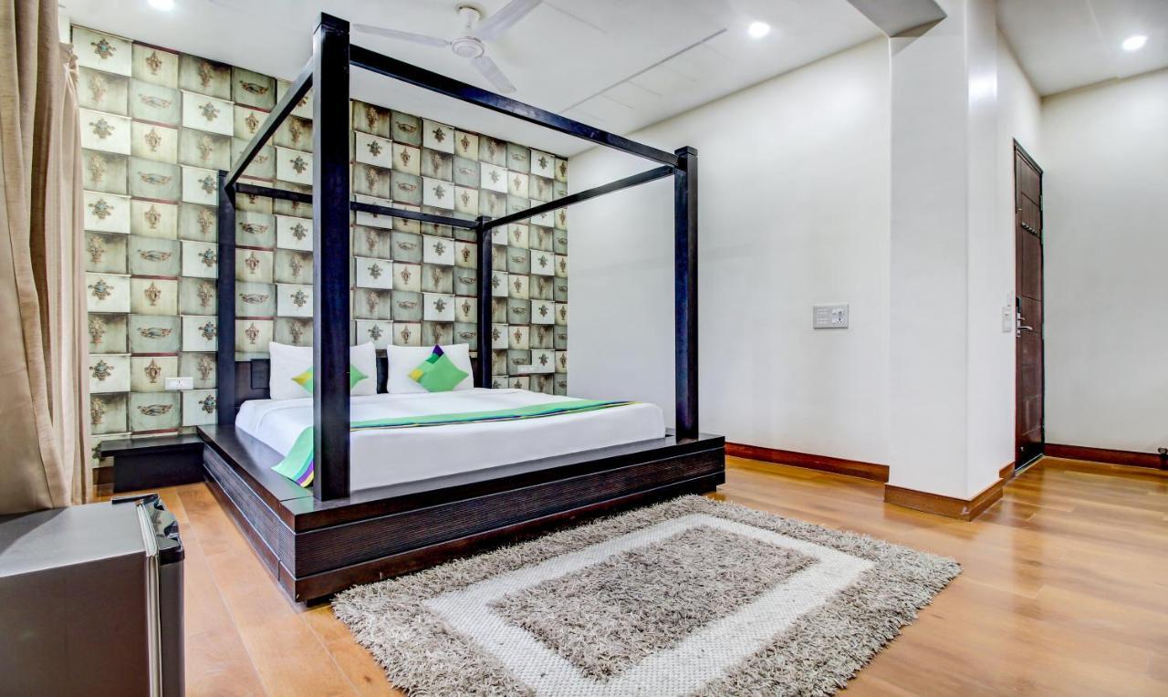 Отель Treebo M2M Residency Sector 46 Гургаон Экстерьер фото